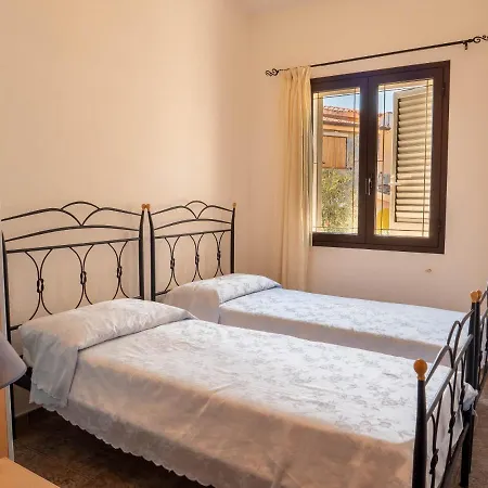Holiday home Ampia Veranda Coperta Spiaggia 1 Km Budoni Affitti *